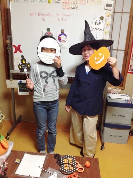 教室でハロウィン