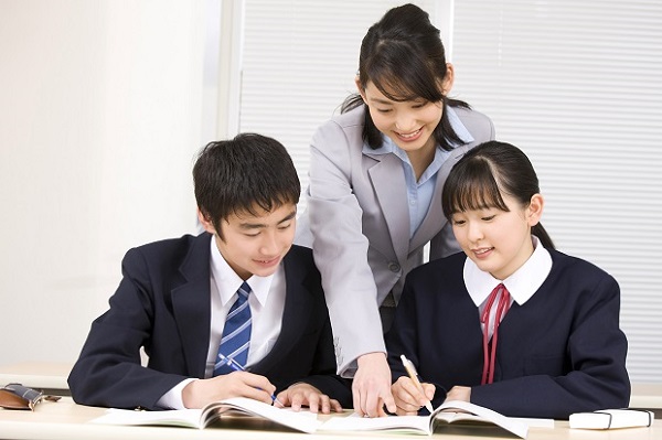 幼児、小学生の初級英語英会話の先生募集中！