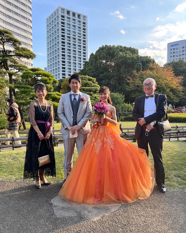 卒業生結婚式