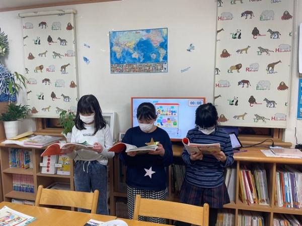 小学生中級（３・4年生）クラス　ダイアログ発表‼