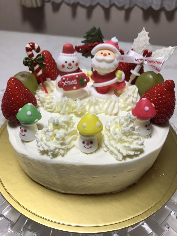 みんなでクリスマスケーキ作ったよ！