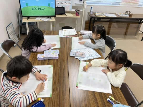 楽しく「まなびのさんぽ」♪ 幼児クラス