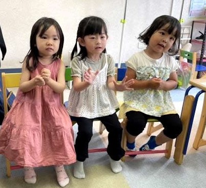 3歳児クラス　手遊び歌