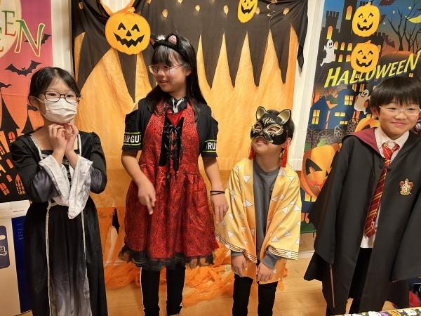 10月24日（火）小学4年生　楽しいHalloween Party！  