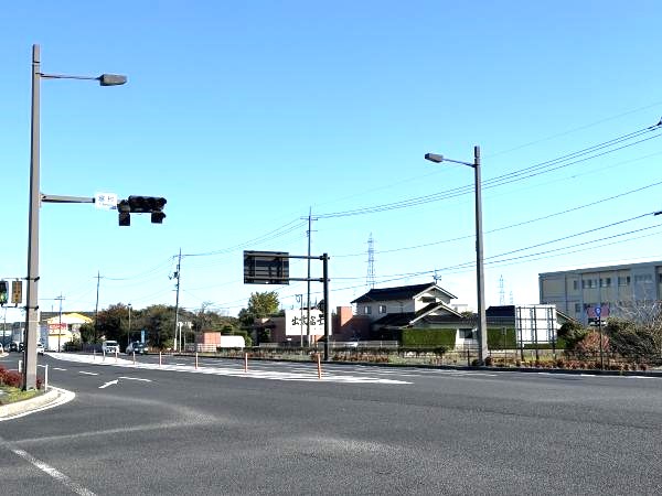 出雲市斐川町富村にあるECCジュニア西野小学校前教室の外観