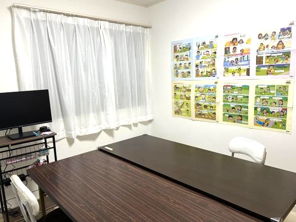 ECCジュニア中尾小学校西教室の内観