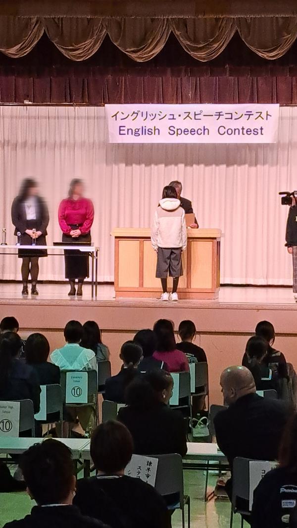 ht420303 小学6年生の生徒が見事最優秀賞を受賞しました。おめでとう！