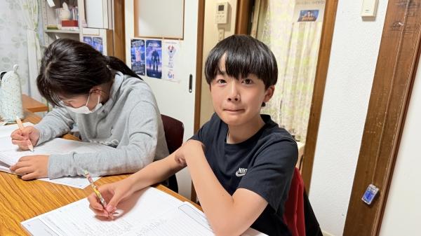 ht420339 中学1年生クラス。英語は任せて!