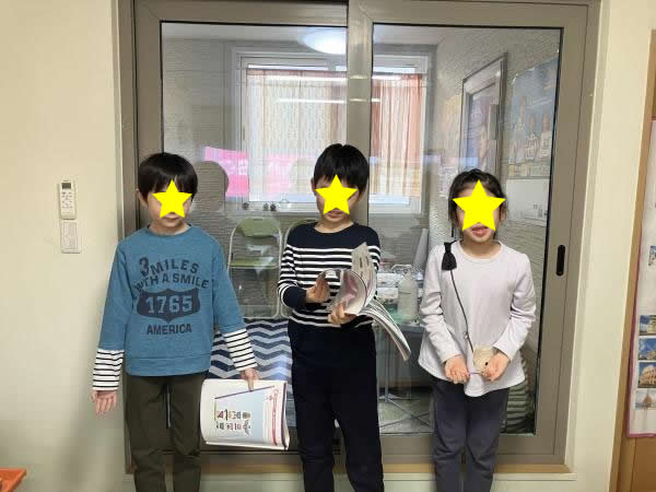 ht010467 小学2年生のクラスです。各ユニットごとに英語で習ったことを発表します。