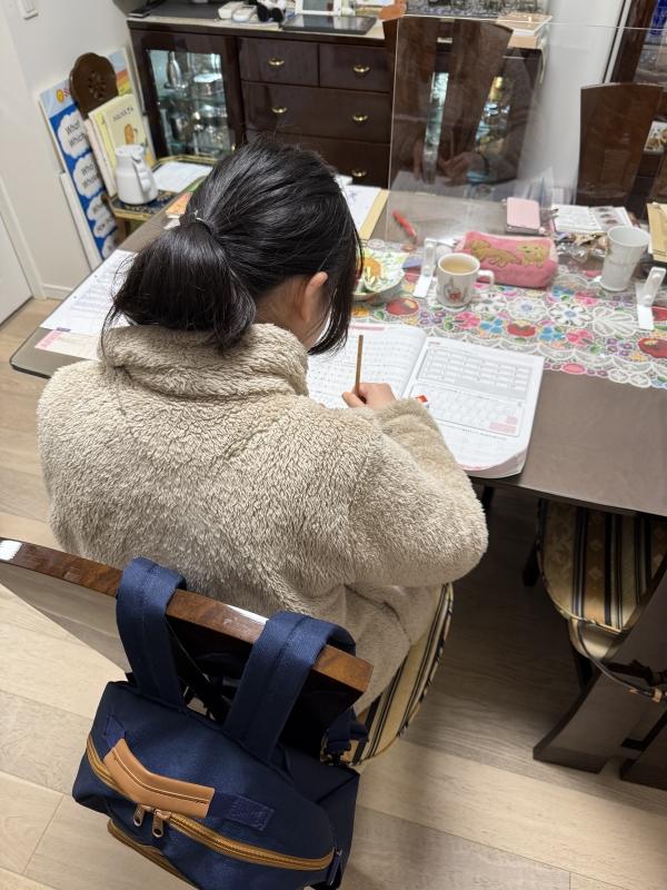 ht133921 小学生高学年、文法にも取り組んでいます。