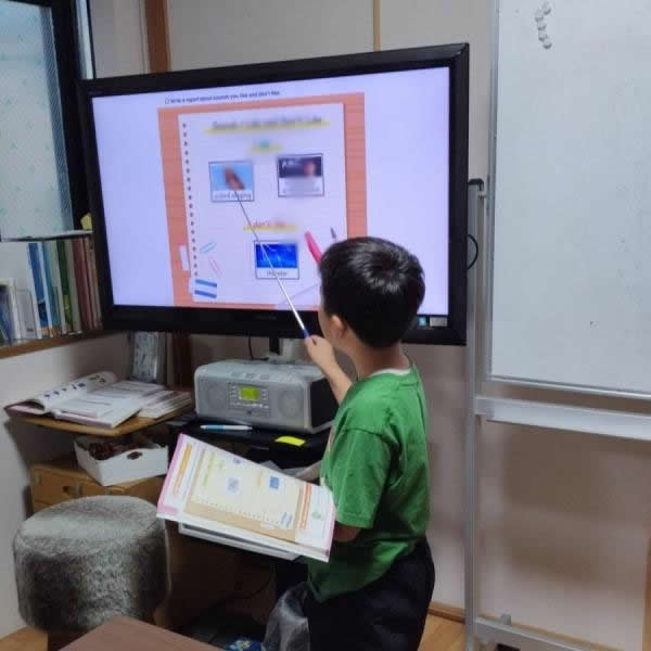 音の世界を英語で表現！小４スピーチ練習