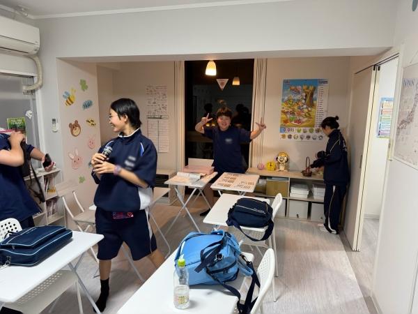 ht040471 ペアワーク大好き、中1クラス笑顔の絶えないクラス