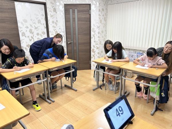 6月23日　小学5年生クラス、今日は参観日だよ。