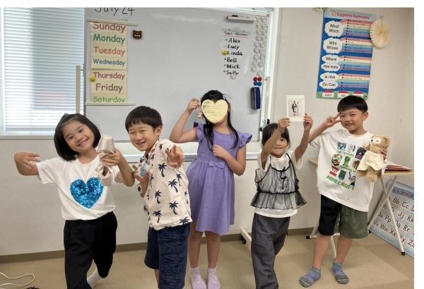 Show and Tell (小学1・2年生クラス） 