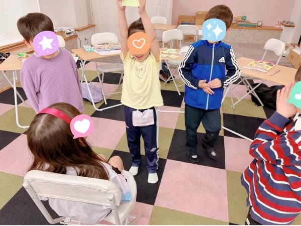 楽しく英語に触れ合う☆低学年クラス