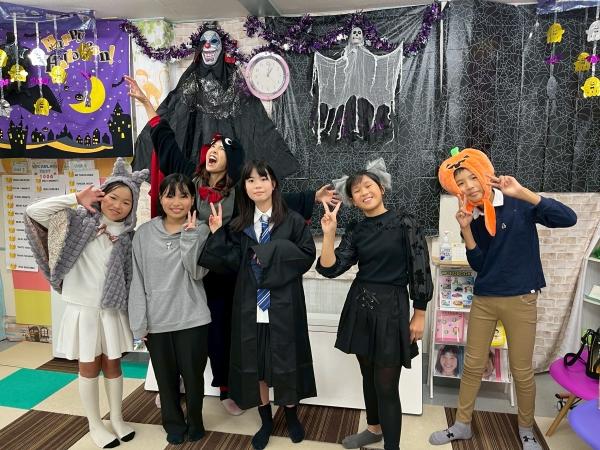 ht220868v HAPPY HALLOWEEN 2025