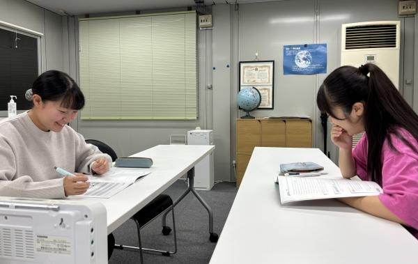 ht232329 趣味の英会話クラスです。まだ思うように英語がでてこないですが、楽しんでレッスンをしています。