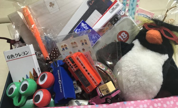 クリスマス・シューボックス