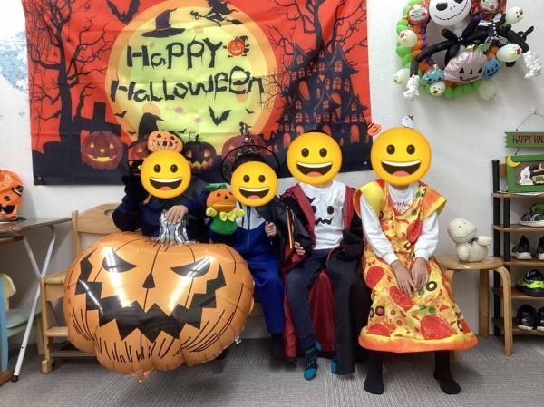 ht080223 2025 Halloween Week