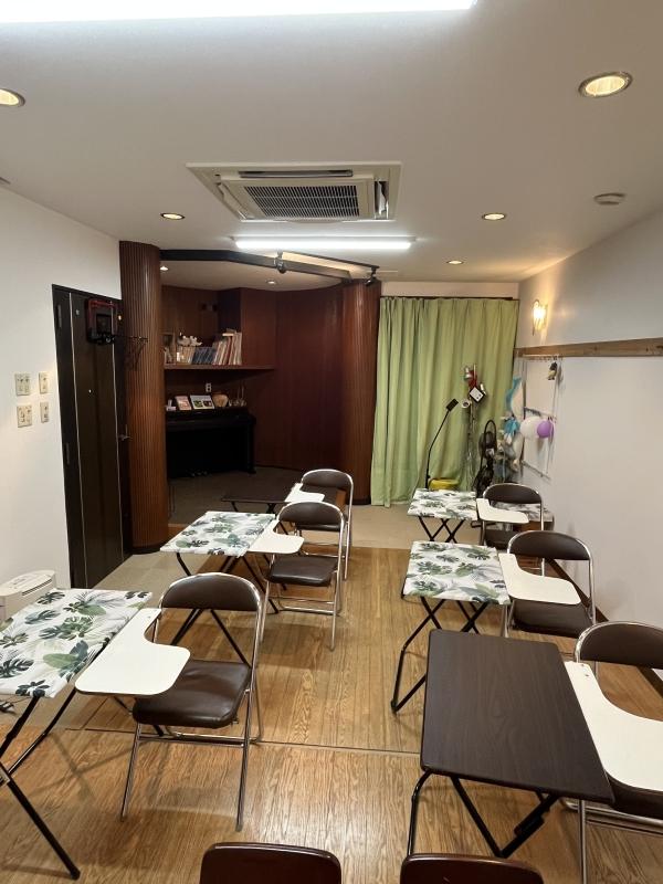 ht111450 2-7人までの少人数レッスンです。