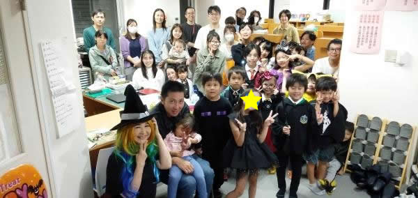 ht143222 年々人数が増えて集合写真が1枚では収まりません・・・