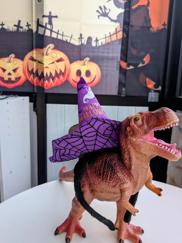 ハロウィン　教室のマスコットと