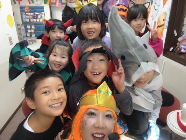 ht180098 2025年のHalloween Party