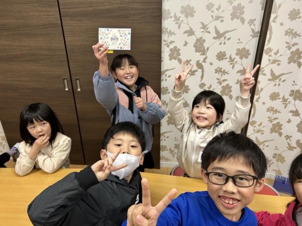 12月11日　Happy Birthday! なんだかみんな、嬉しそう！