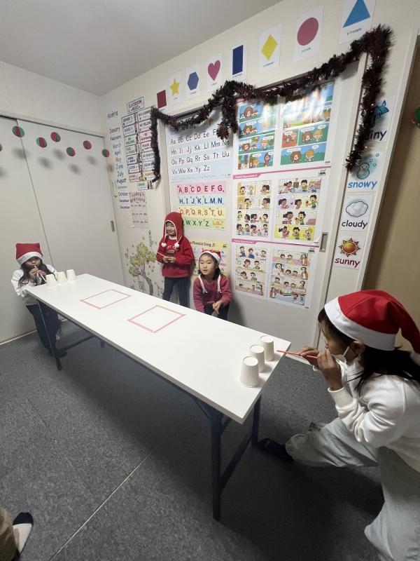 ht080851 Blow the Cup