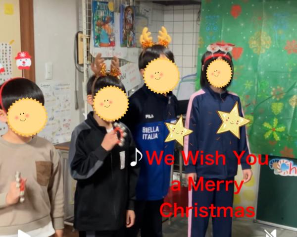 ht110297 学校の12月の歌にもなっているので、上手に歌えました。