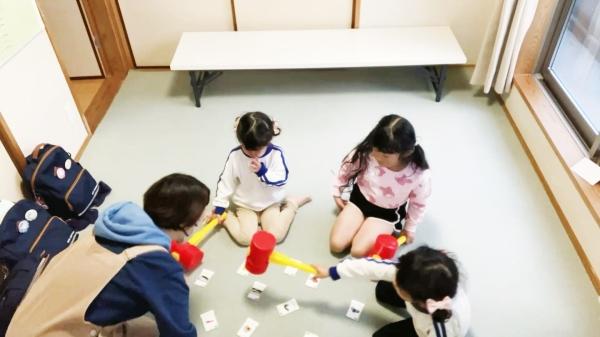 ht111744 カード取りはピコピコハンマーで！