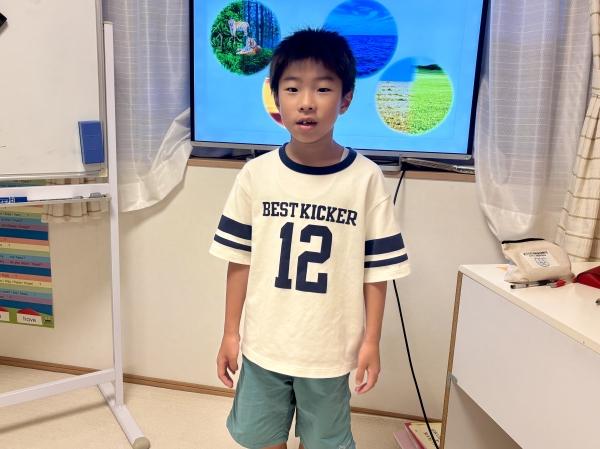 ht170263 小学2年生のRさん、自分が考えたサファリパークについて上手にスピーチをしてくれました