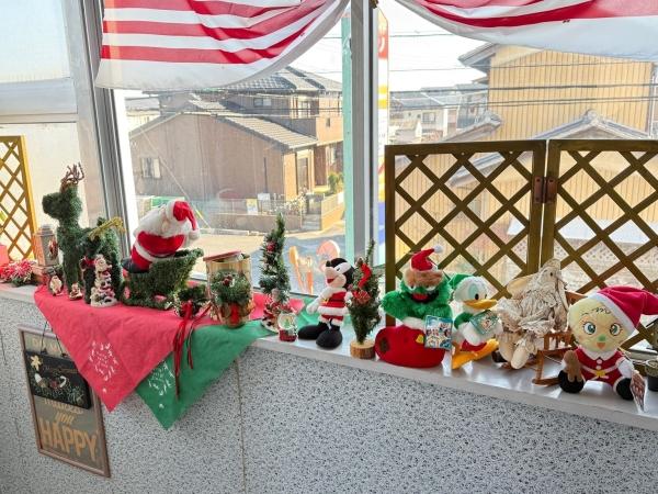 ht240052 教室へ行く前の階段廊下