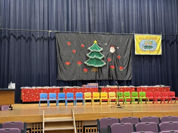 ECCジュニア英語発表会