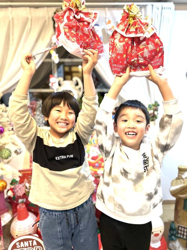 ht150309 小学校低学年クラス♪今日はクリスマス★☆★元気いっぱい楽しく英語の勉強、頑張りました♪