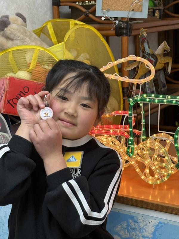 ECC全国児童・中学生英語検定試験のご褒美ストラップ！知子先生からのプレゼント！