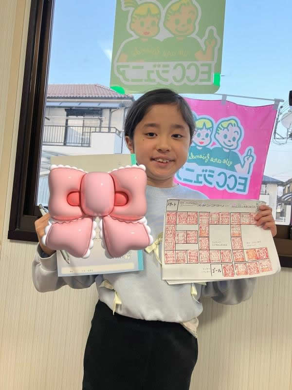 ht250357 宿題ご褒美プレゼントは好きなキャラクターのノートとペン！これで何回目のプレゼントかな？すごい！2026.3