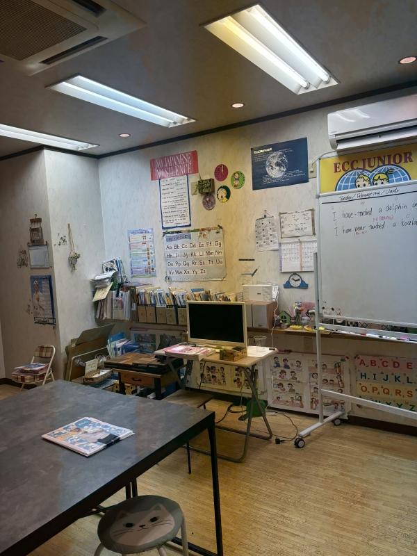 ECCジュニア香呂駅前教室の内観