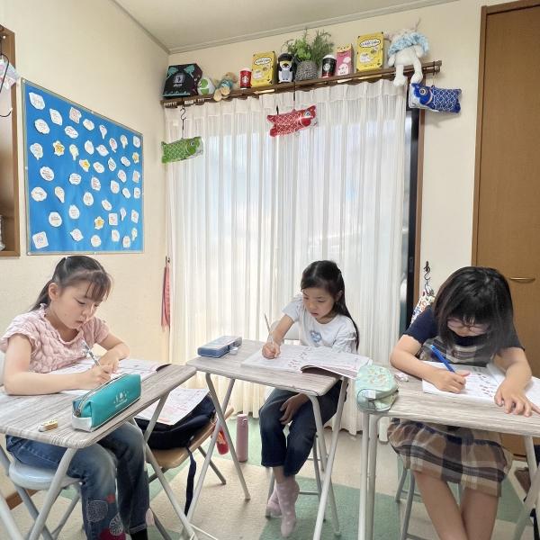 ECCジュニア 山之上北町教室 | 枚方市山之上北町枚方第二小学校の子供