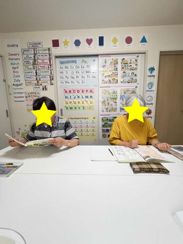 ht080851 Senior Students(Tuesday group)
